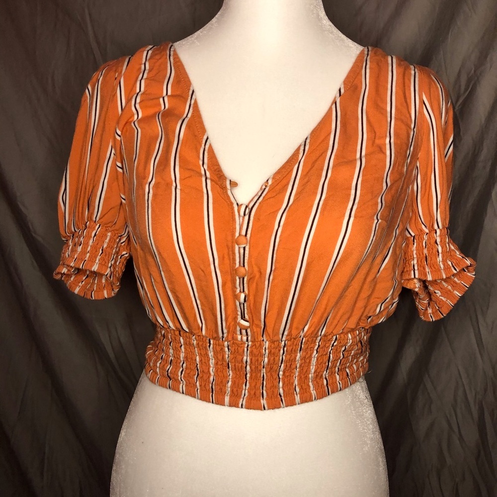 Super cute orange striped crop top!!